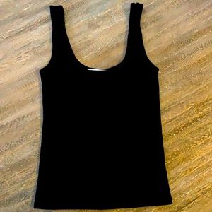 Joah Brown Scoop Neck Tank. Black. Size s/m. Worn once, great condition.